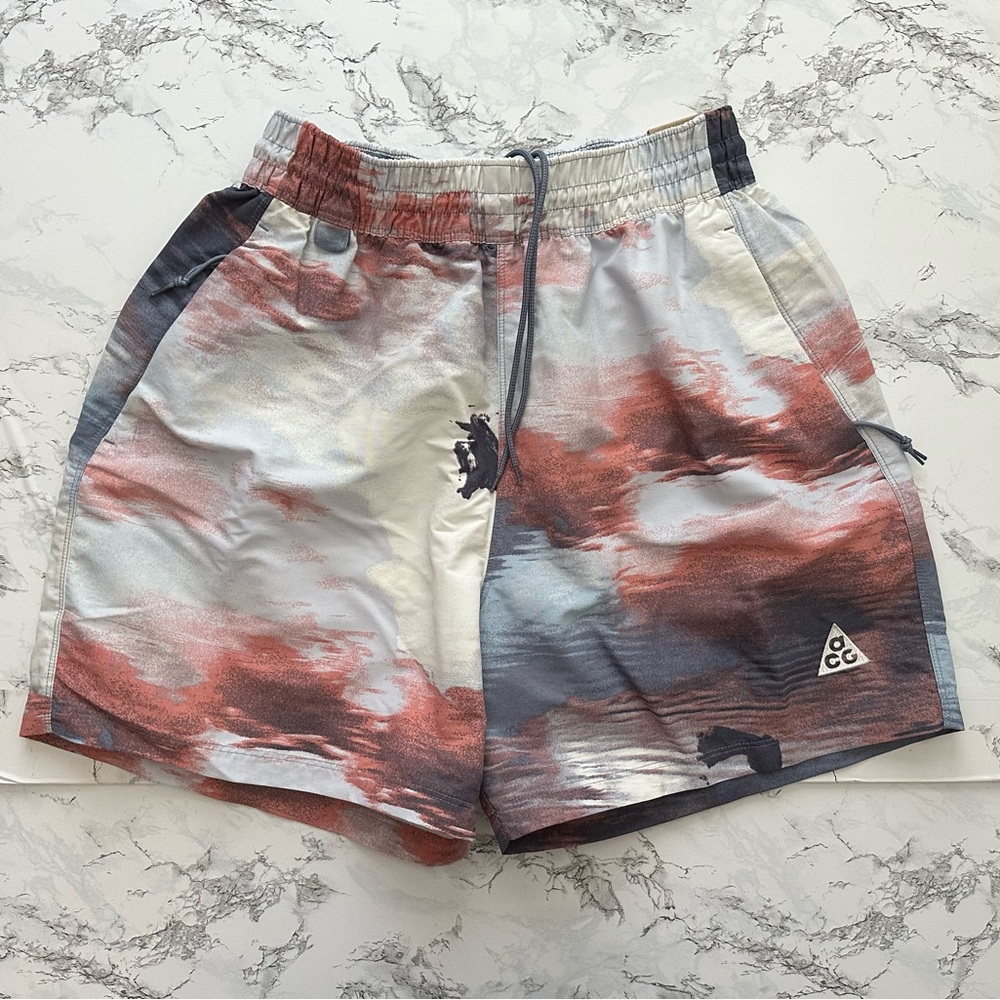 Nike ACG Trail Hiking Athletic Shorts Loose Fit High Rise Women’s Size XS